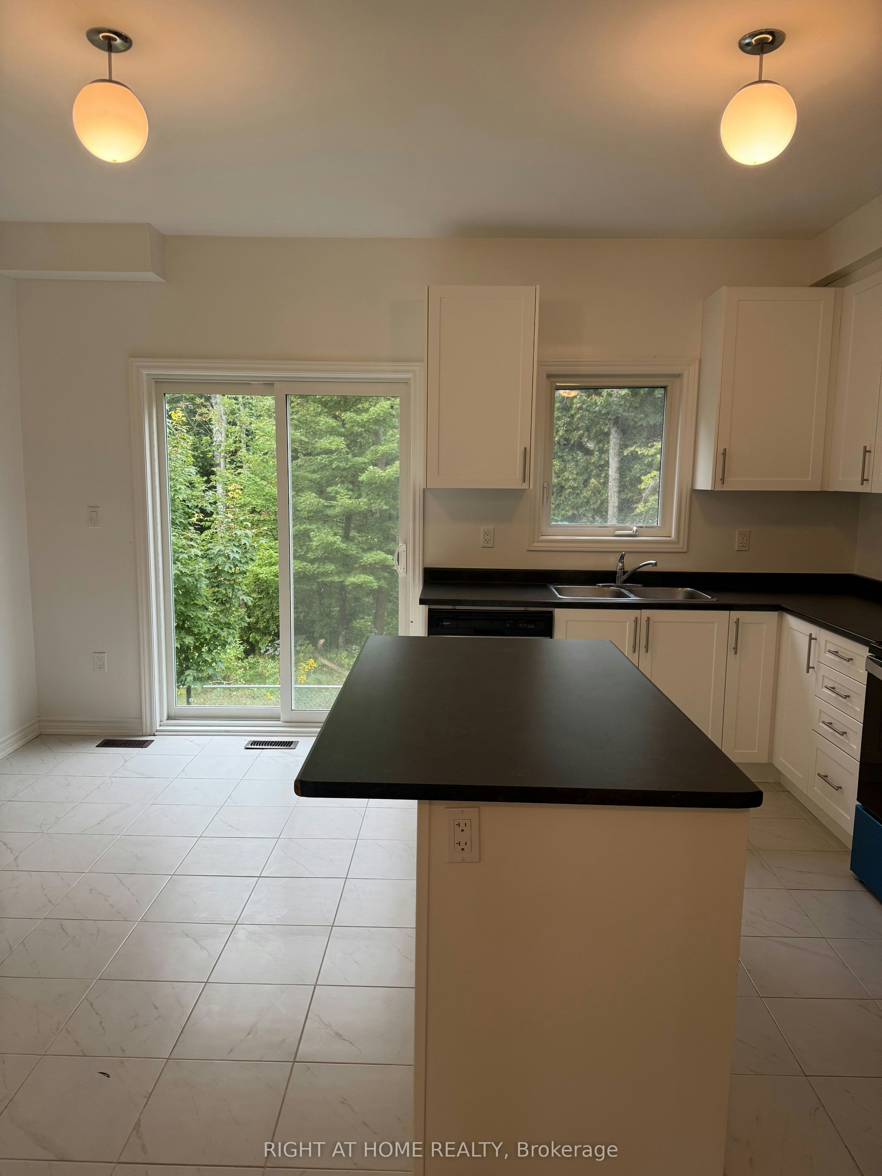 40 Milson Crescent, Essa, ON, L3W 0E1 - 3