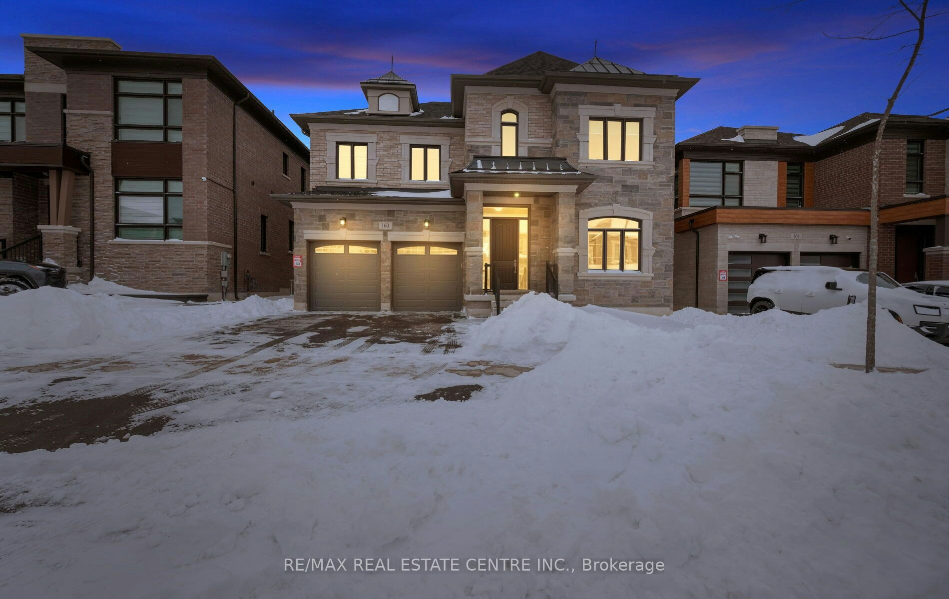 160 Wainfleet Crescent, Vaughan, ON, L3L 0E6