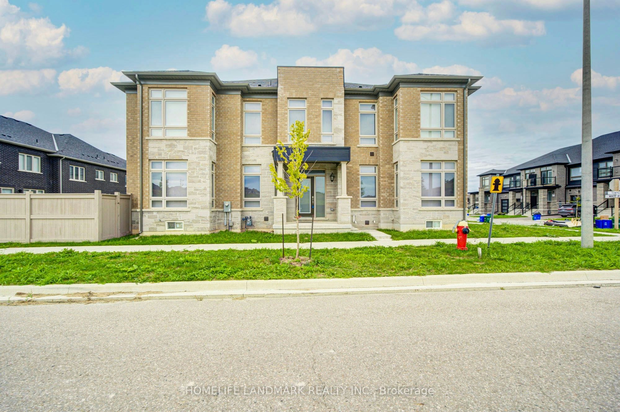 6 Mace Avenue, Richmond Hill, ON, L4E 1K8