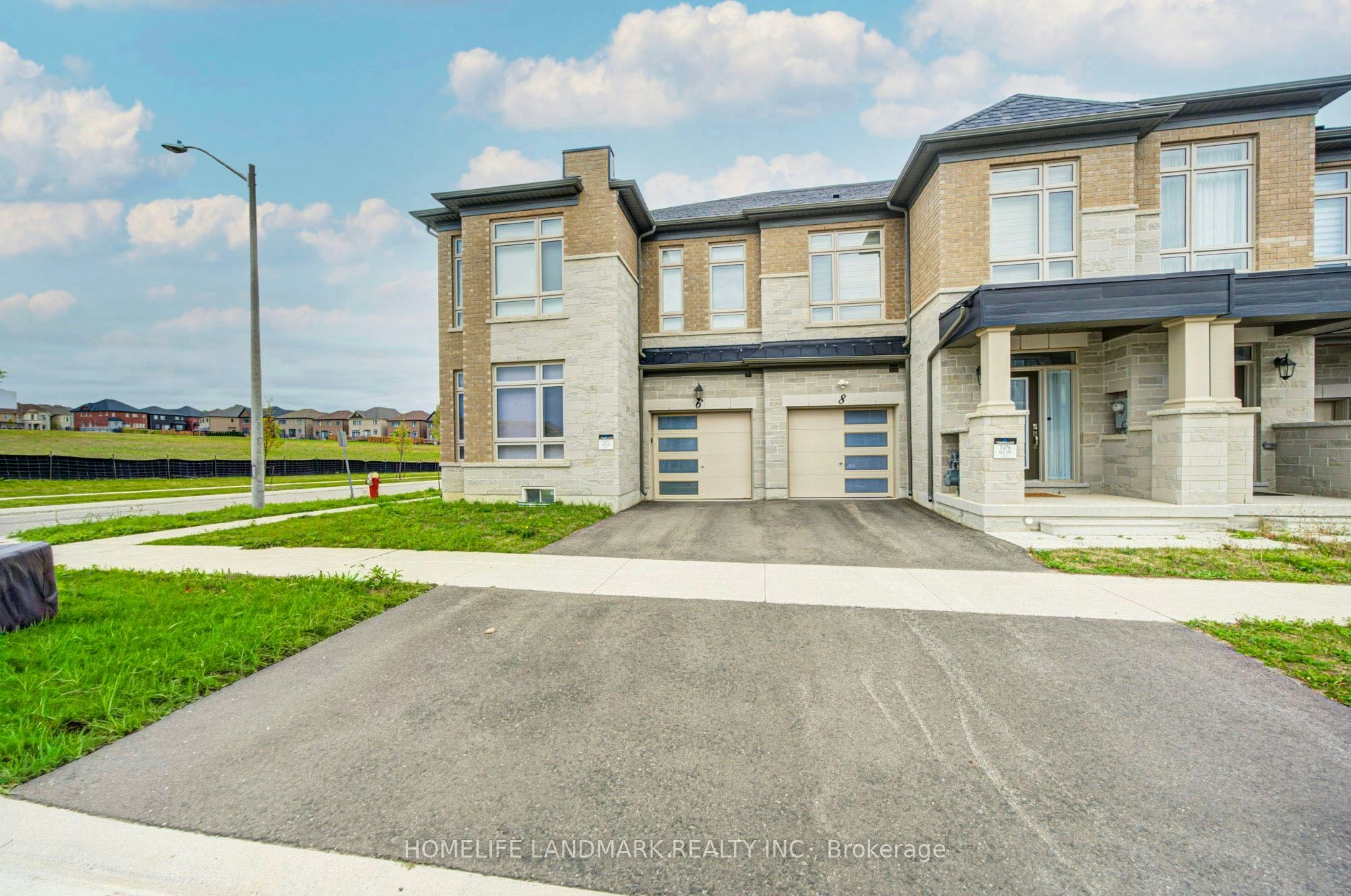 6 Mace Avenue, Richmond Hill, ON, L4E 1K8