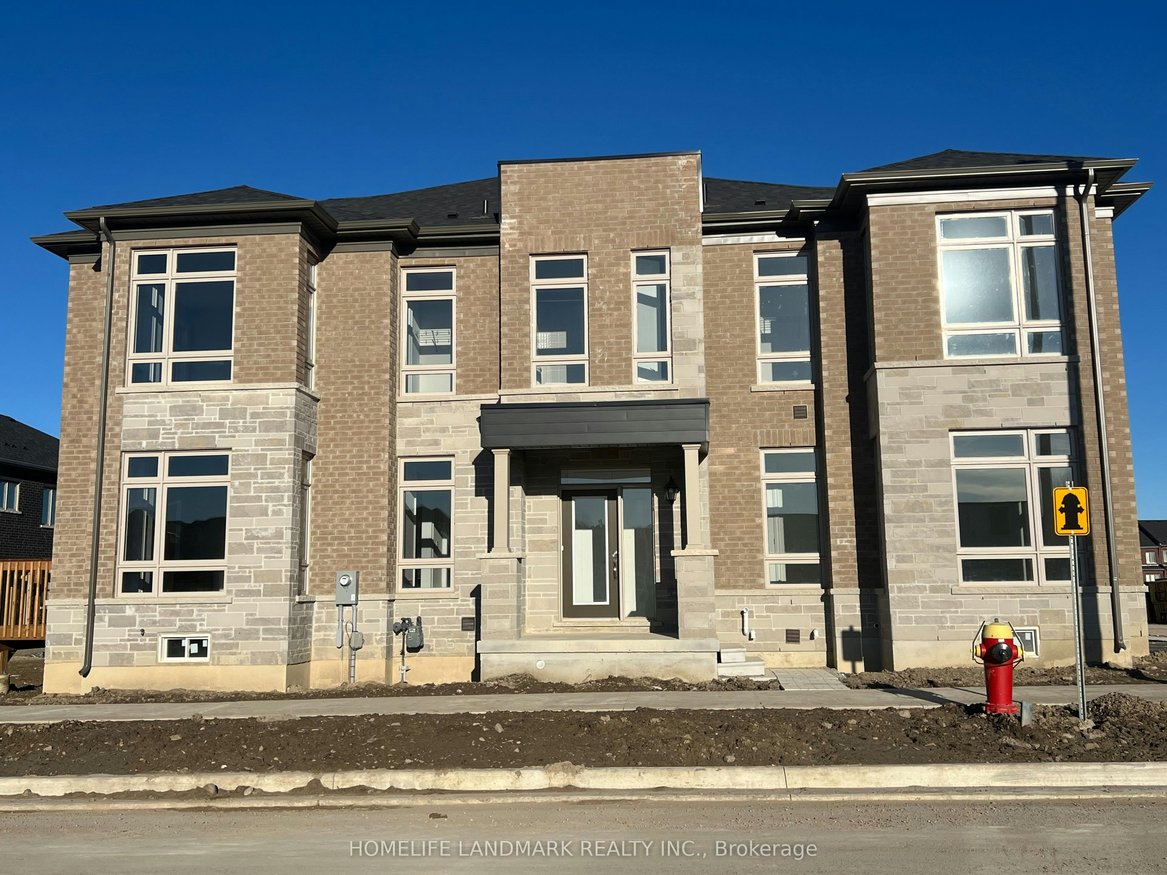 6 Mace Avenue, Richmond Hill, ON, L4E 1K8 - 3