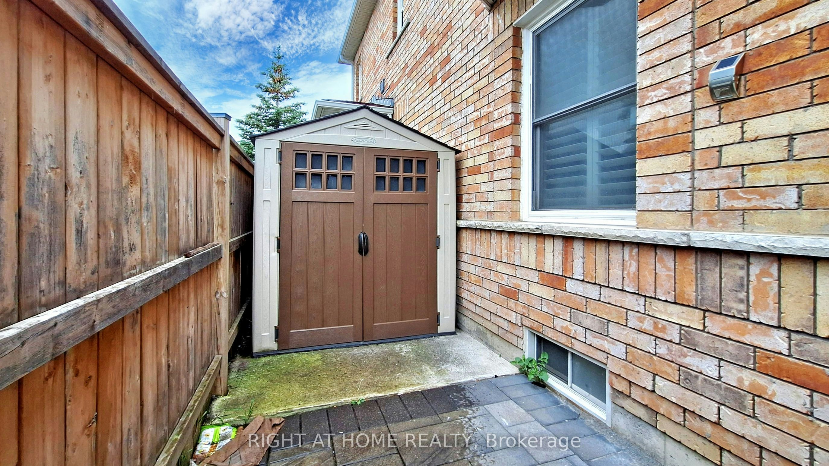1 Ray Street, Markham, ON, L3R 5X6 - 44