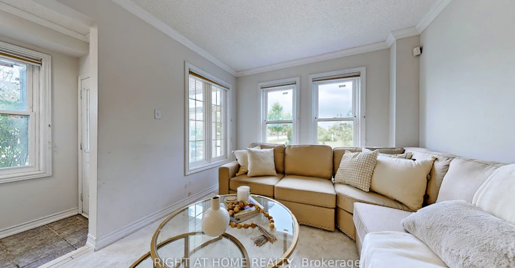 1 Ray Street, Markham, ON, L3R 5X6 - 8