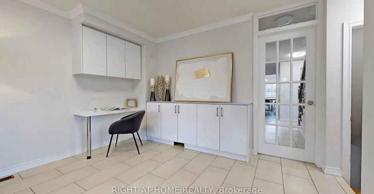 1 Ray Street, Markham, ON, L3R 5X6 - 9