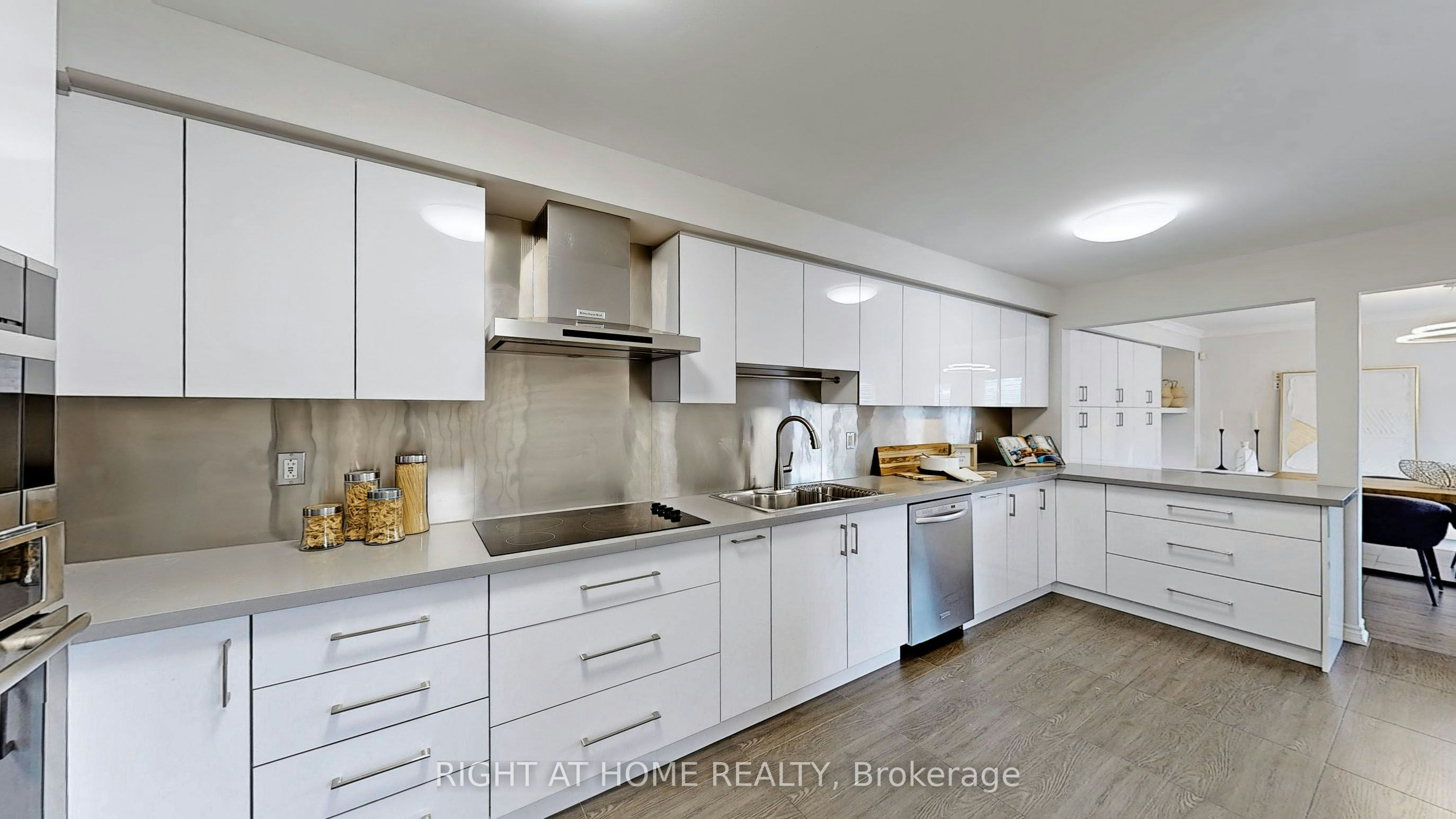 1 Ray Street, Markham, ON, L3R 5X6 - 11