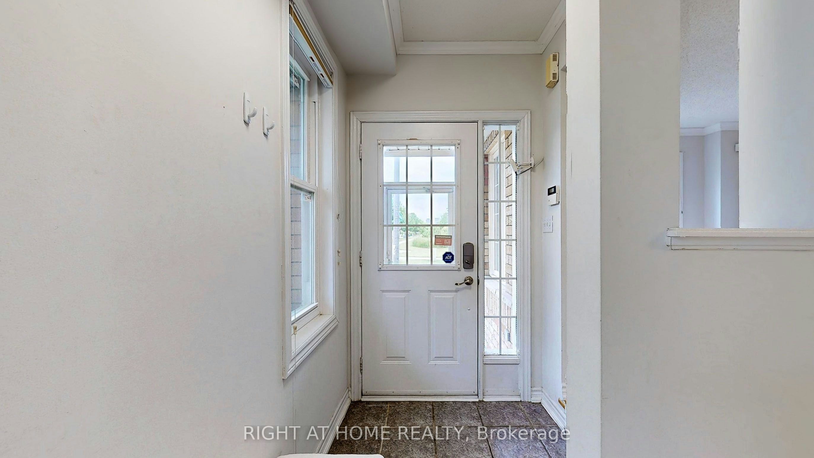 1 Ray Street, Markham, ON, L3R 5X6 - 24