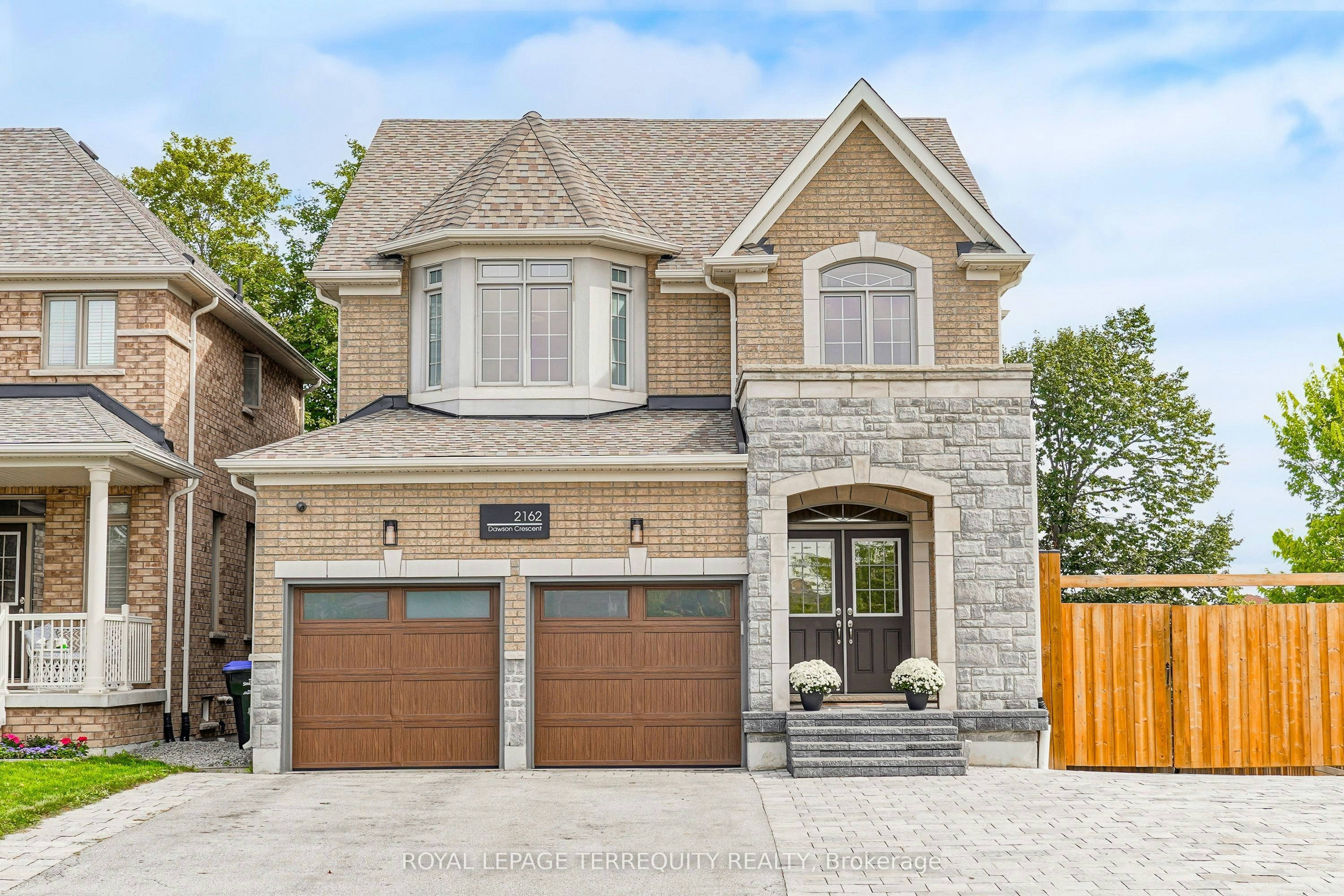 2162 Dawson Crescent, Innisfil, ON, L9S 0G9