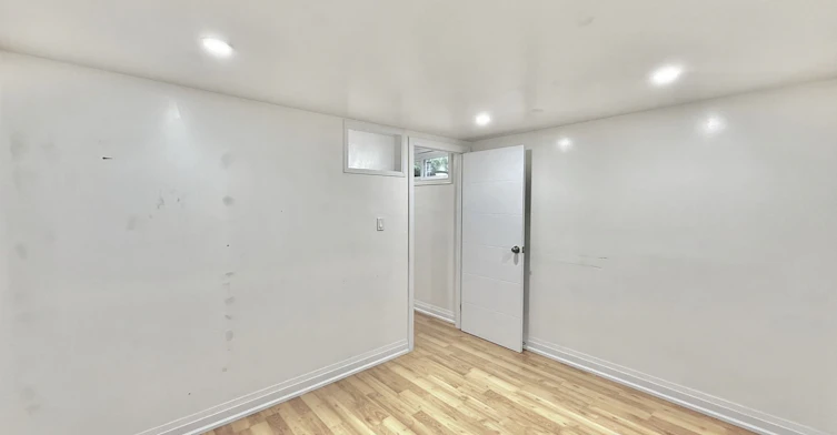 BSMT-116 Cherrywood Drive, Newmarket, ON, L3Y 2X7 - 16