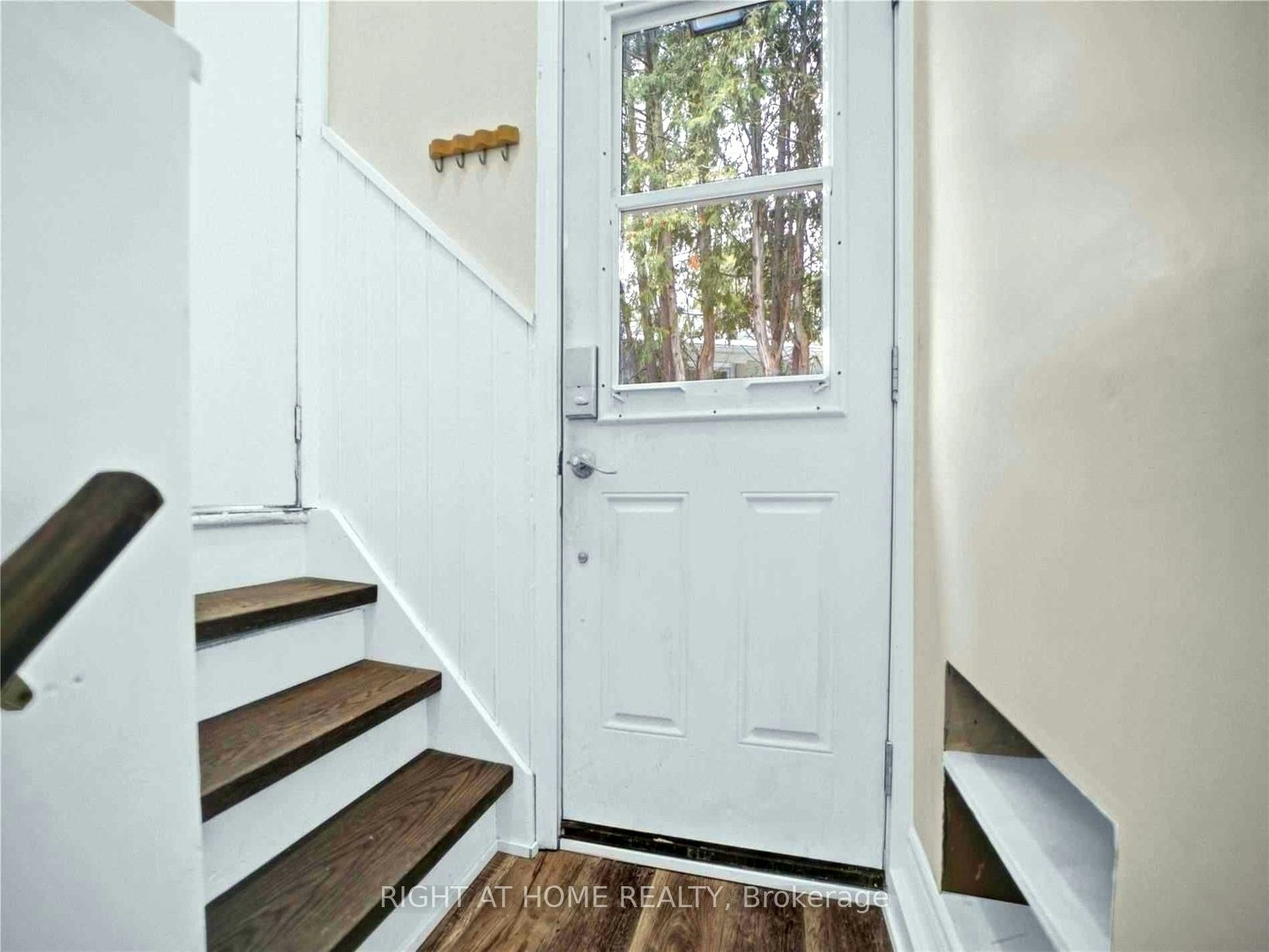 BSMT-116 Cherrywood Drive, Newmarket, ON, L3Y 2X7 - 3