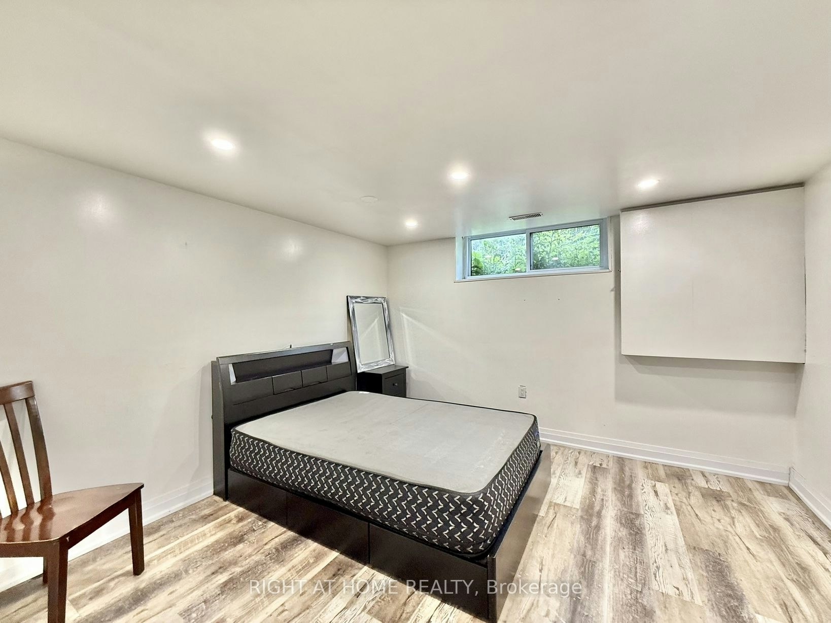 BSMT-116 Cherrywood Drive, Newmarket, ON, L3Y 2X7 - 9
