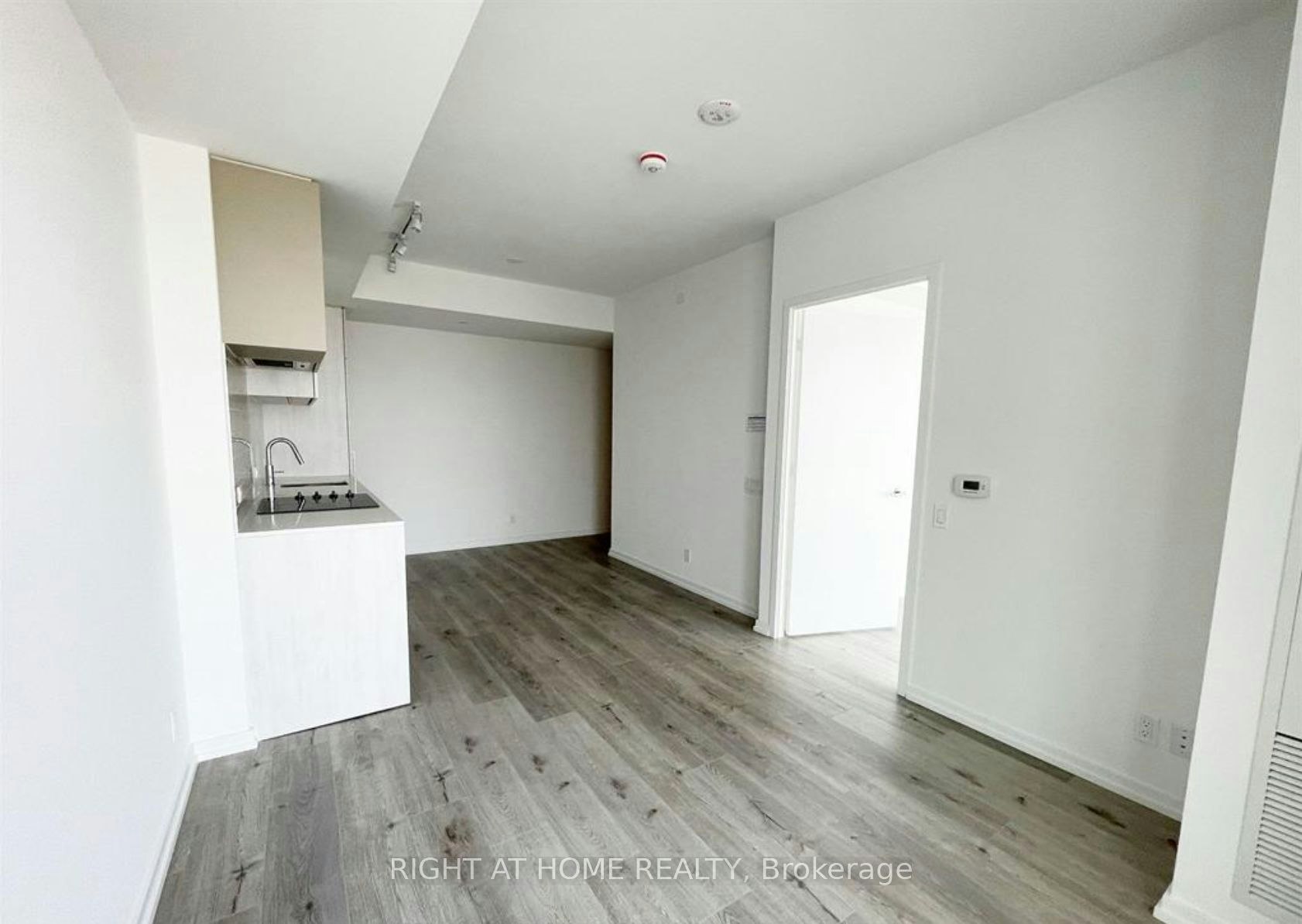 2715-1000 Portage Parkway, Vaughan, ON, L4K 0L1 - 8