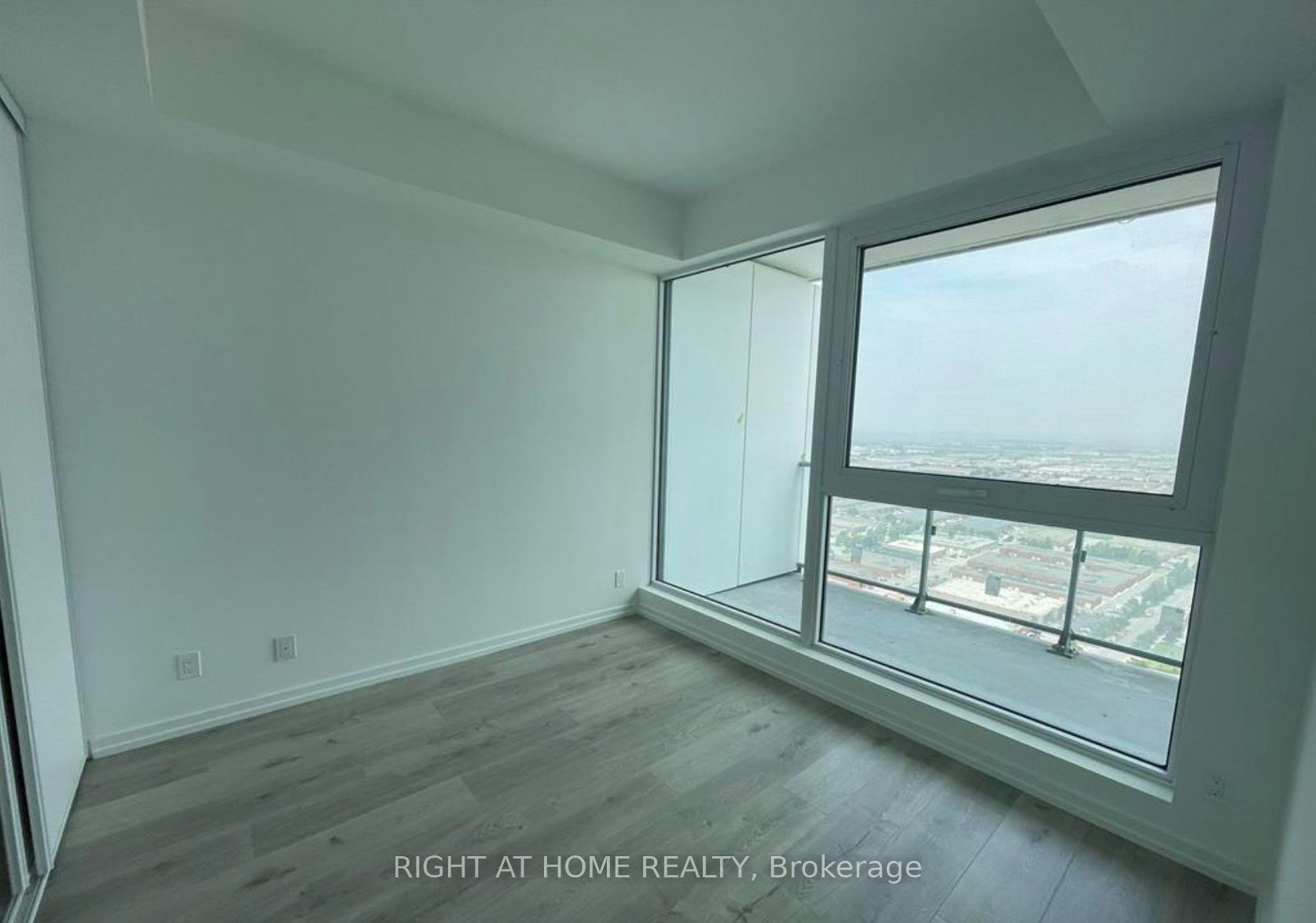 2715-1000 Portage Parkway, Vaughan, ON, L4K 0L1 - 11