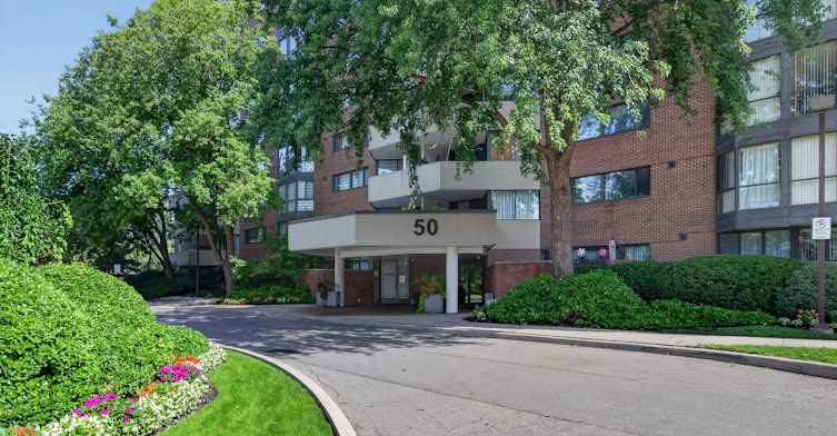 1210-50 Baif Boulevard, Richmond Hill, ON, L4C 5L1