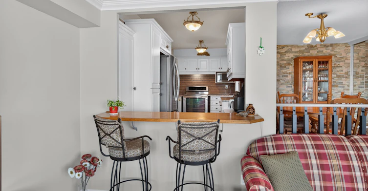 1210-50 Baif Boulevard, Richmond Hill, ON, L4C 5L1 - 4