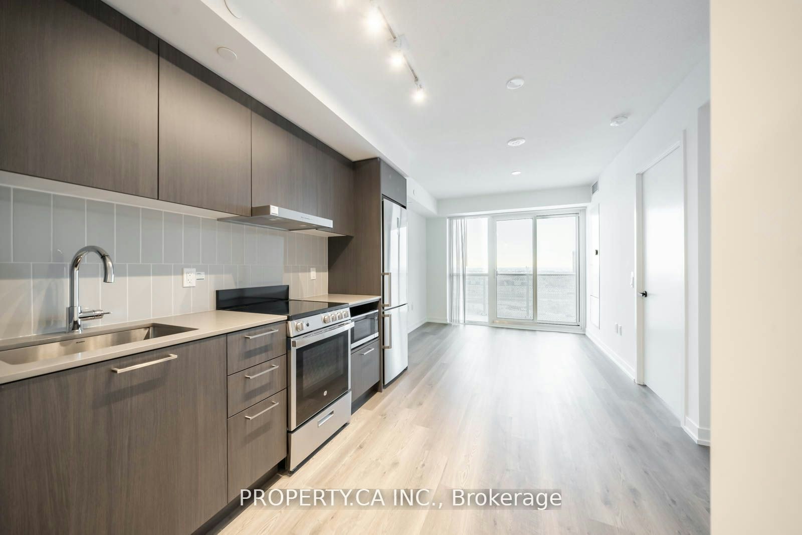 1908-195 Commerce Street, Vaughan, ON, L4K 0P9 - 2