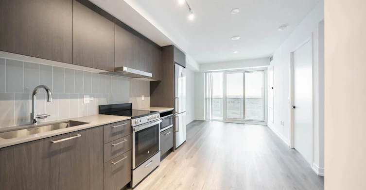 1908-195 Commerce Street, Vaughan, ON, L4K 0P9 - 2