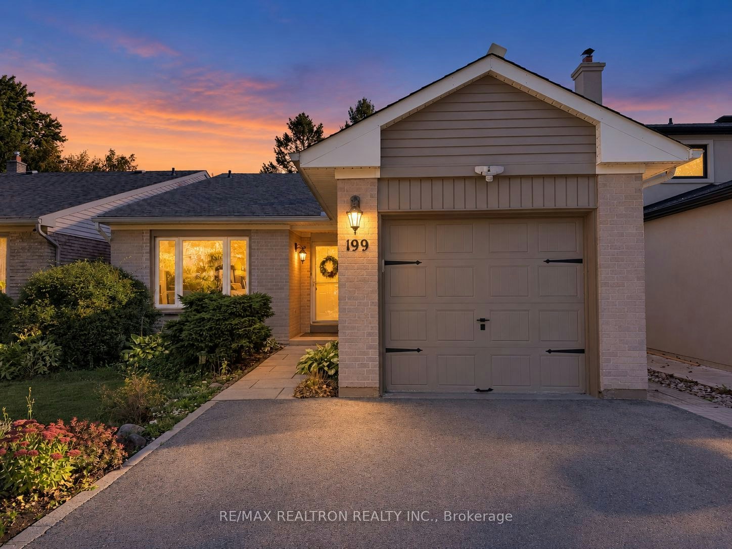 199 Weldrick Road W, Richmond Hill, ON, L4C 5J2