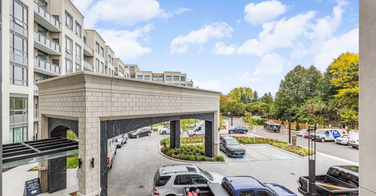 214-2075 King Road, King, ON, L7B 0R6 - 27
