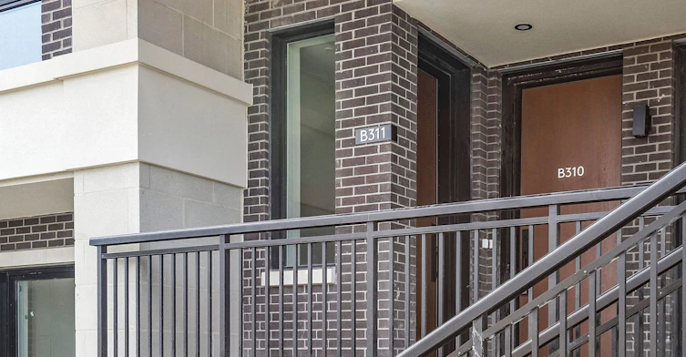 B311-65 Saigon Drive N, Richmond Hill, ON, L4S 0P4 - 2