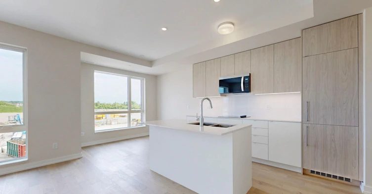 B311-65 Saigon Drive N, Richmond Hill, ON, L4S 0P4 - 3