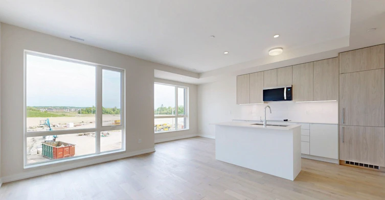 B311-65 Saigon Drive N, Richmond Hill, ON, L4S 0P4 - 4