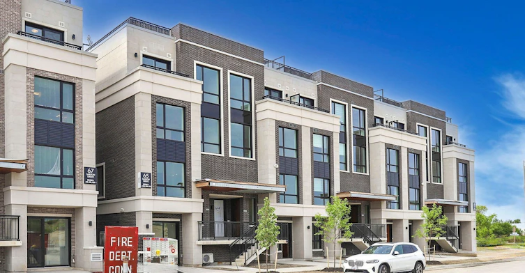 B311-65 Saigon Drive N, Richmond Hill, ON, L4S 0P4