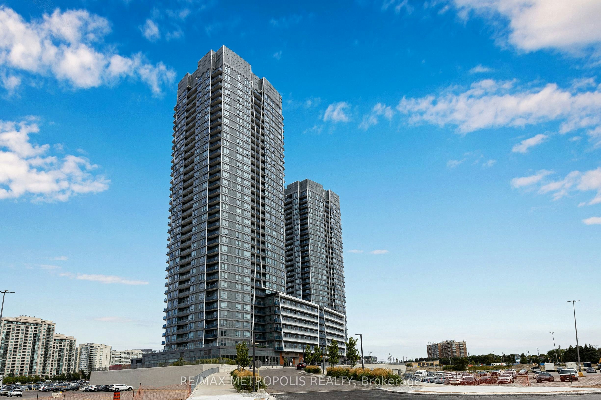 2504-30 Upper Mall Way, Vaughan, ON, L4J 0L7