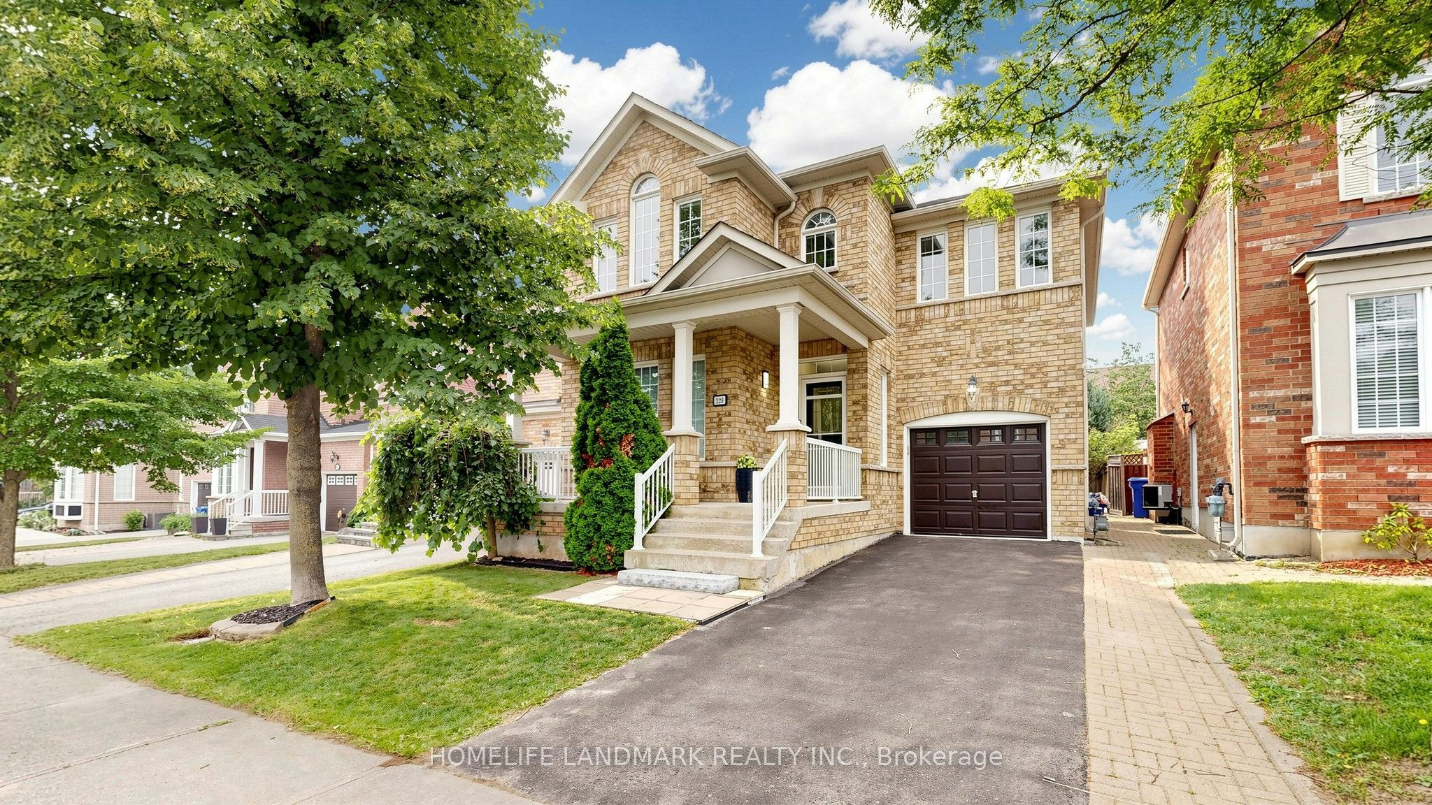 129 Beare Trail, Newmarket, ON, L3X 3B6