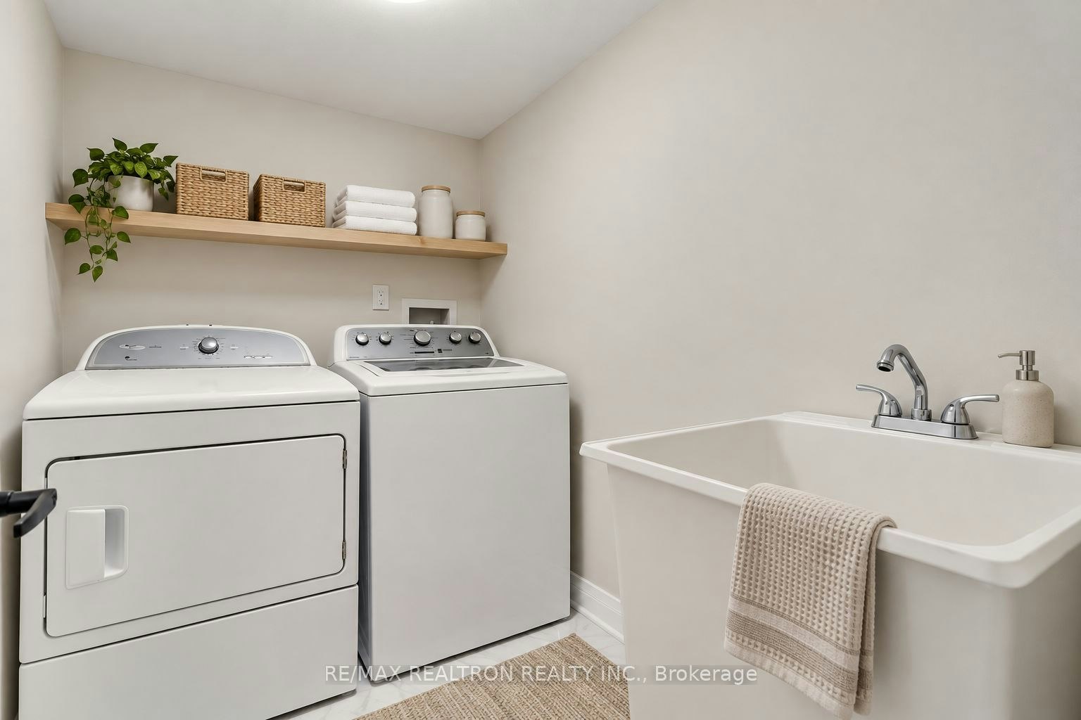 (Basement)-101 Arnold Crescent, Richmond Hill, ON, L4C 3R7 - 9