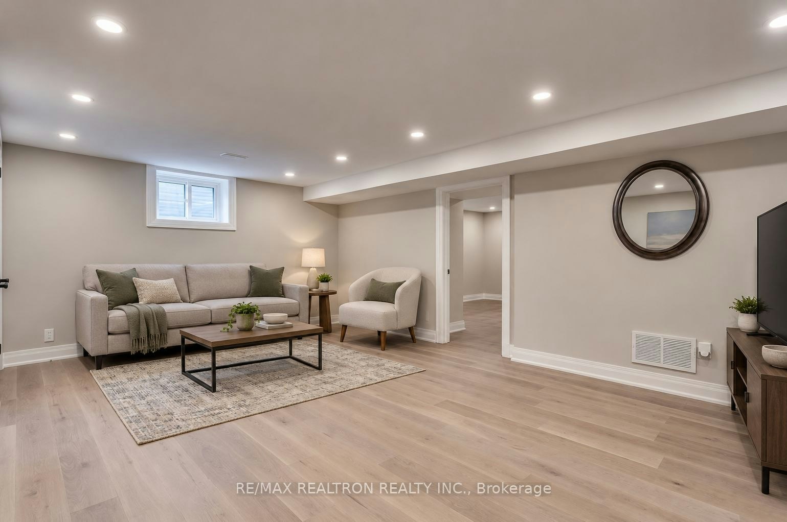 (Basement)-101 Arnold Crescent, Richmond Hill, ON, L4C 3R7 - 4