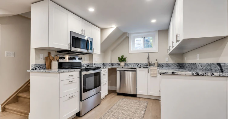 (Basement)-101 Arnold Crescent, Richmond Hill, ON, L4C 3R7 - 5