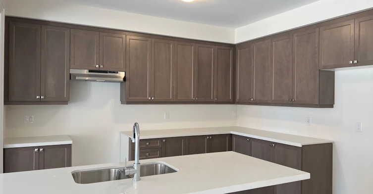 155 Silk Twist Drive, East Gwillimbury, ON, L9N 1E2 - 4