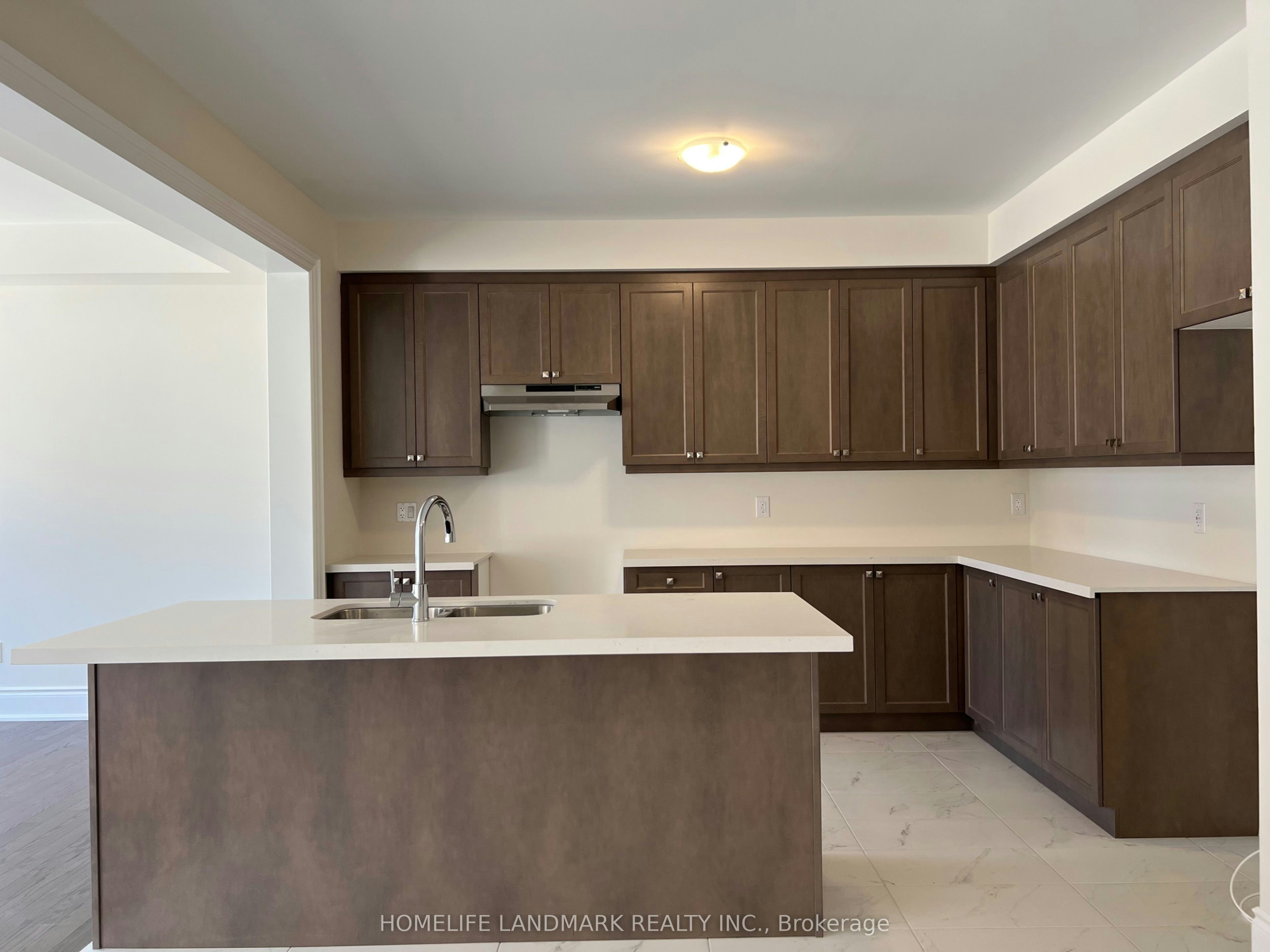 155 Silk Twist Drive, East Gwillimbury, ON, L9N 1E2 - 3