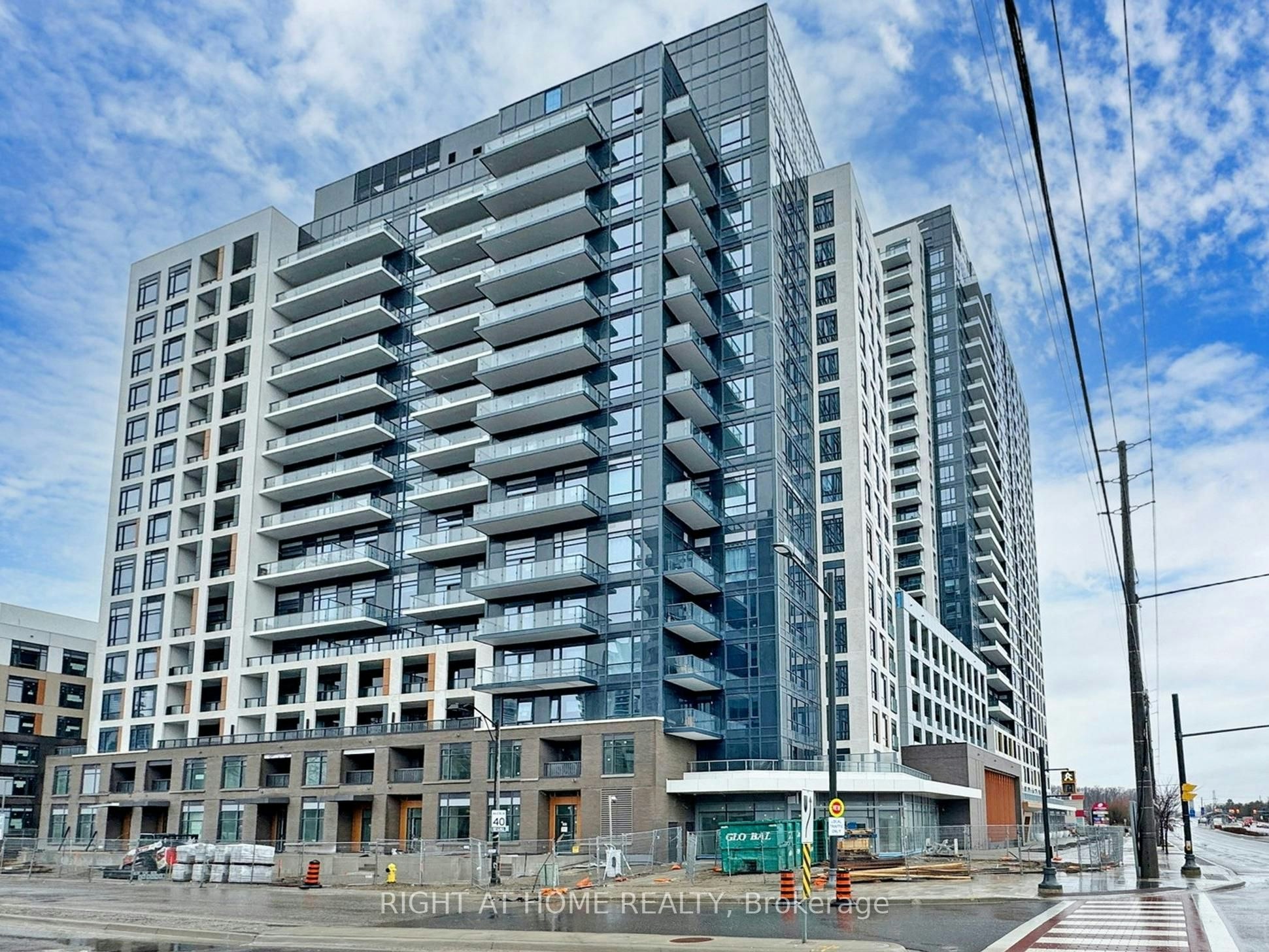 1319-7950 Bathurst Street, Vaughan, ON, L4J 0L4 - 2