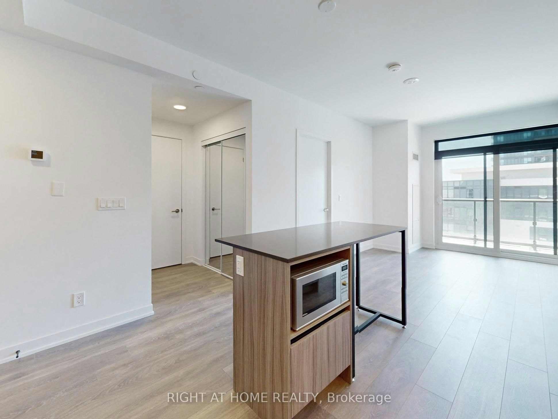 1319-7950 Bathurst Street, Vaughan, ON, L4J 0L4 - 10