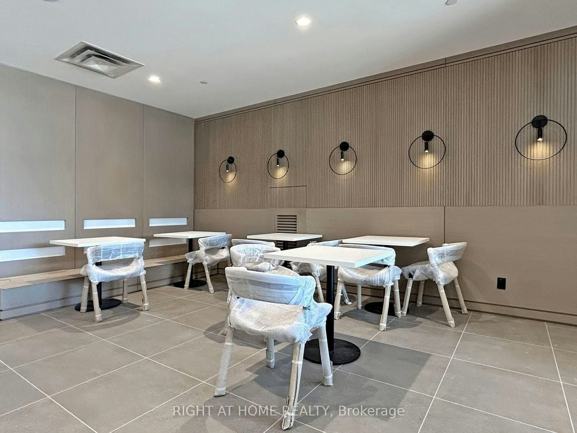 1319-7950 Bathurst Street, Vaughan, ON, L4J 0L4 - 23
