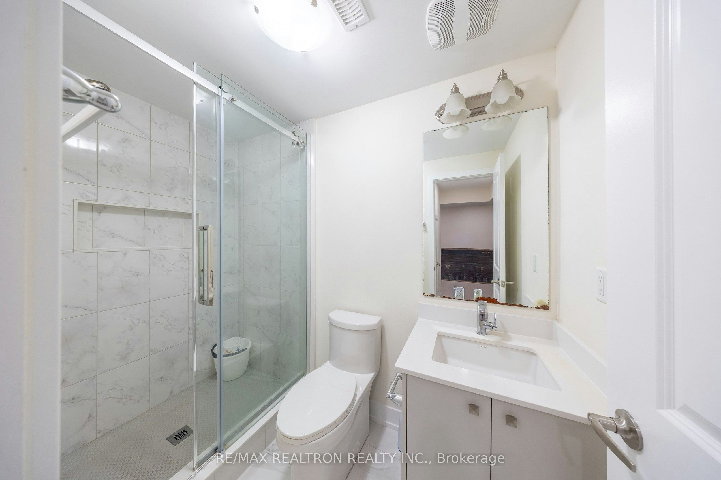 31 Fallharvest Way, Whitchurch-Stouffville, ON, L4A 4V8 - 35