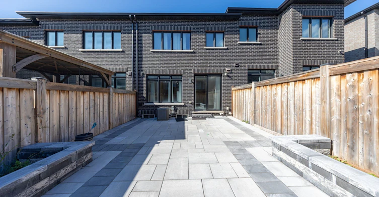 31 Fallharvest Way, Whitchurch-Stouffville, ON, L4A 4V8 - 17