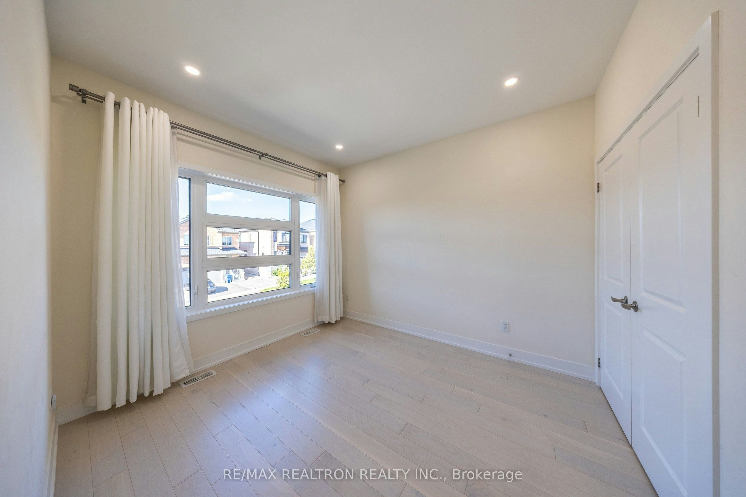 31 Fallharvest Way, Whitchurch-Stouffville, ON, L4A 4V8 - 20