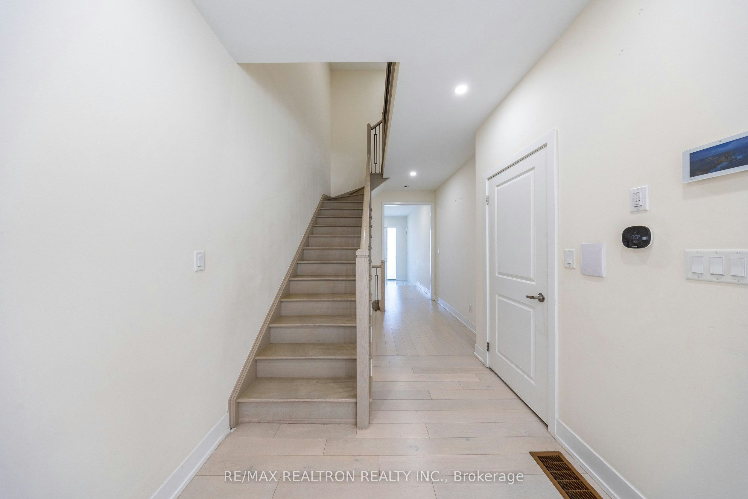 31 Fallharvest Way, Whitchurch-Stouffville, ON, L4A 4V8 - 18