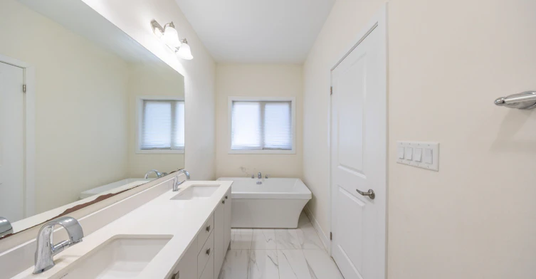 31 Fallharvest Way, Whitchurch-Stouffville, ON, L4A 4V8 - 32