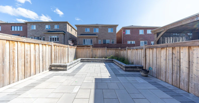 31 Fallharvest Way, Whitchurch-Stouffville, ON, L4A 4V8 - 16