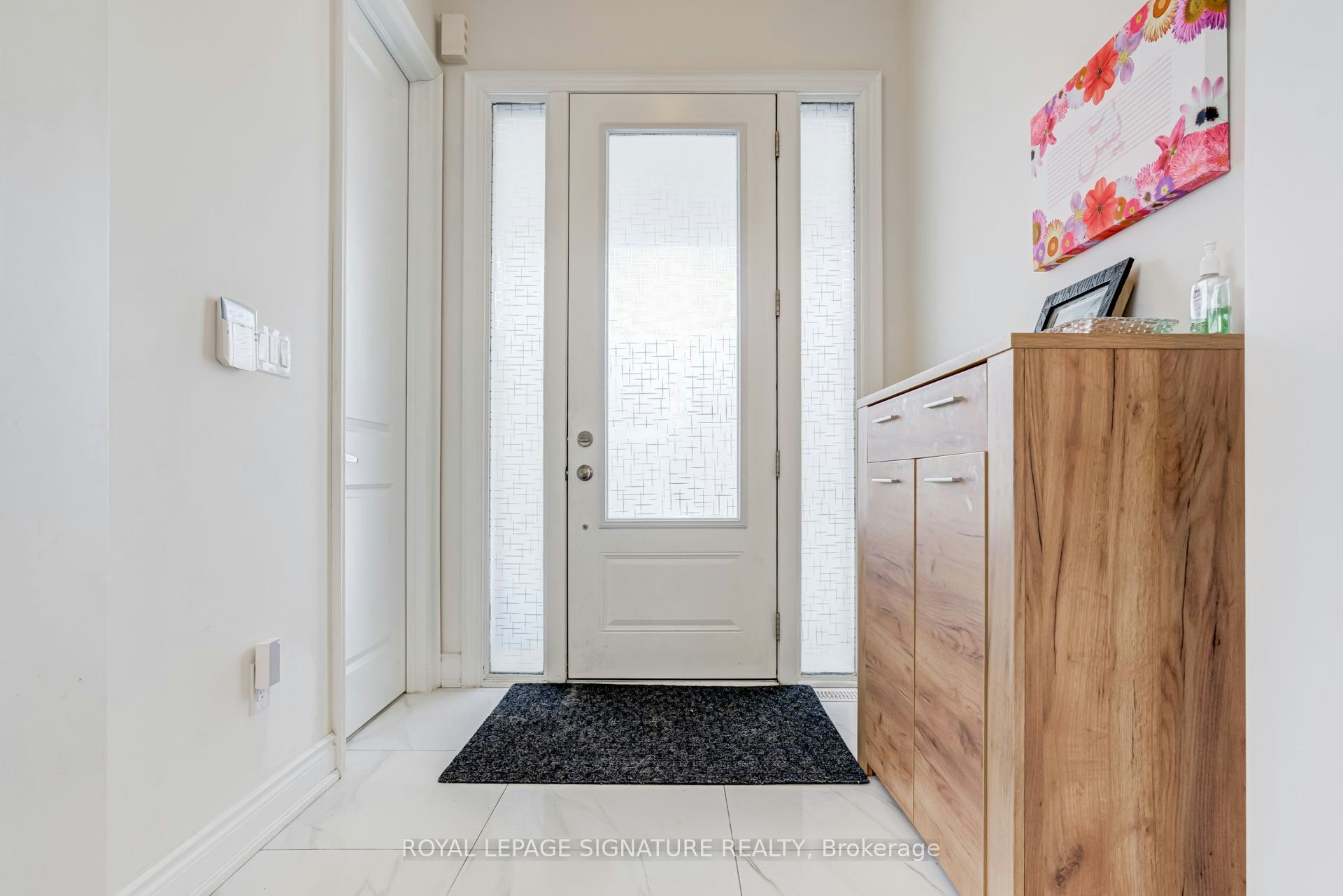 71 Maple Fields Circle, Aurora, ON, L4G 3X6 - 2