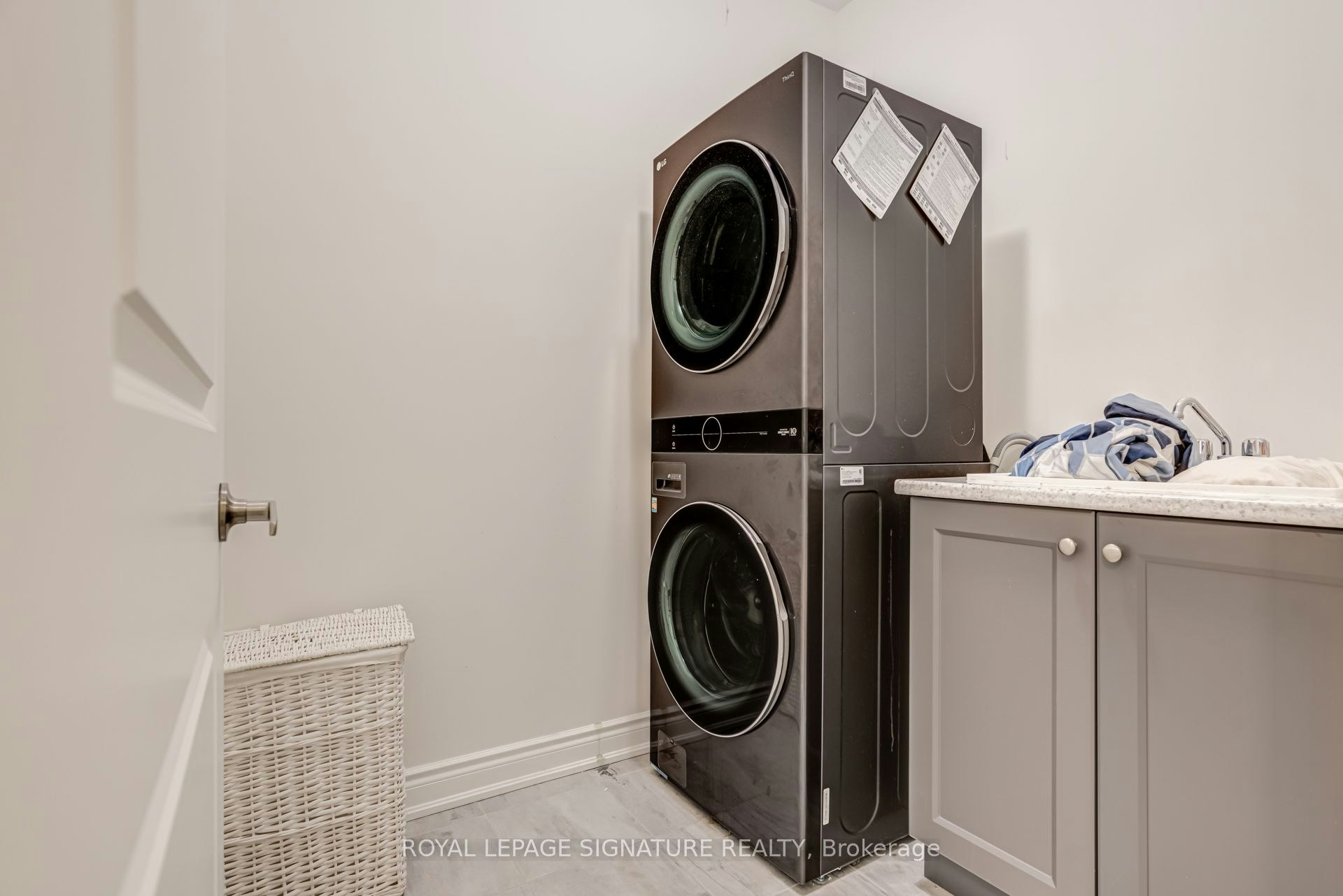 71 Maple Fields Circle, Aurora, ON, L4G 3X6 - 38