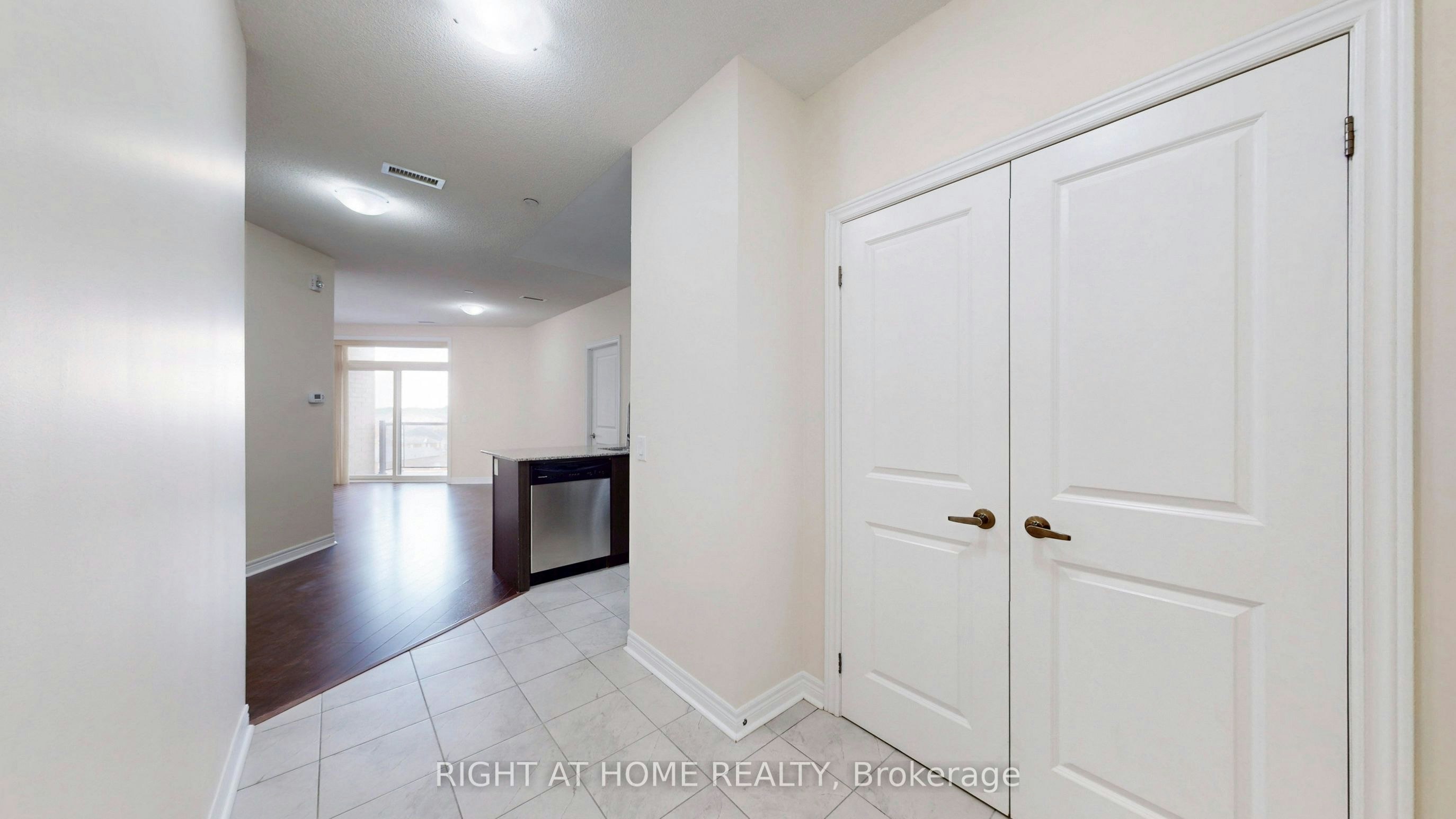 615-7325 Markham Road, Markham, ON, L3S 0C9 - 2