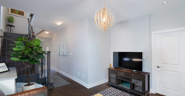 2 Queen Mary Court, Vaughan, ON, L4L 0H9 - 5