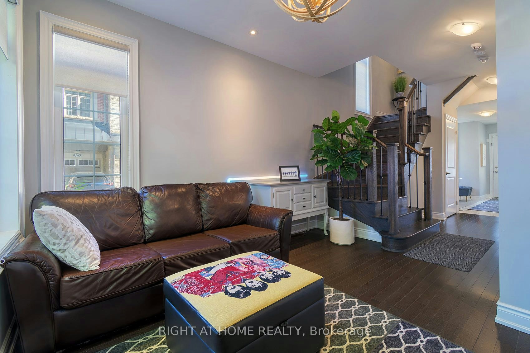 2 Queen Mary Court, Vaughan, ON, L4L 0H9 - 6