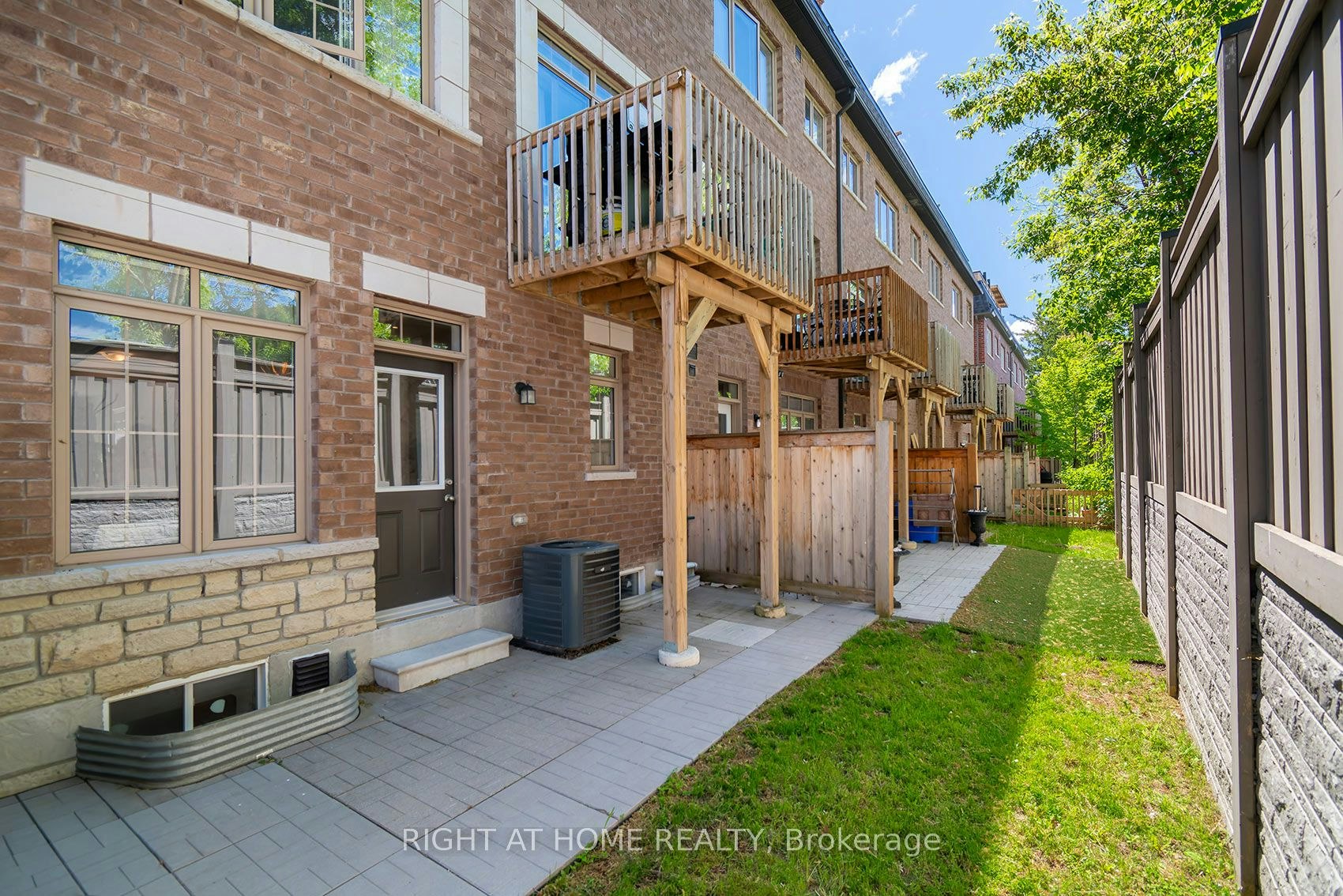 2 Queen Mary Court, Vaughan, ON, L4L 0H9 - 34