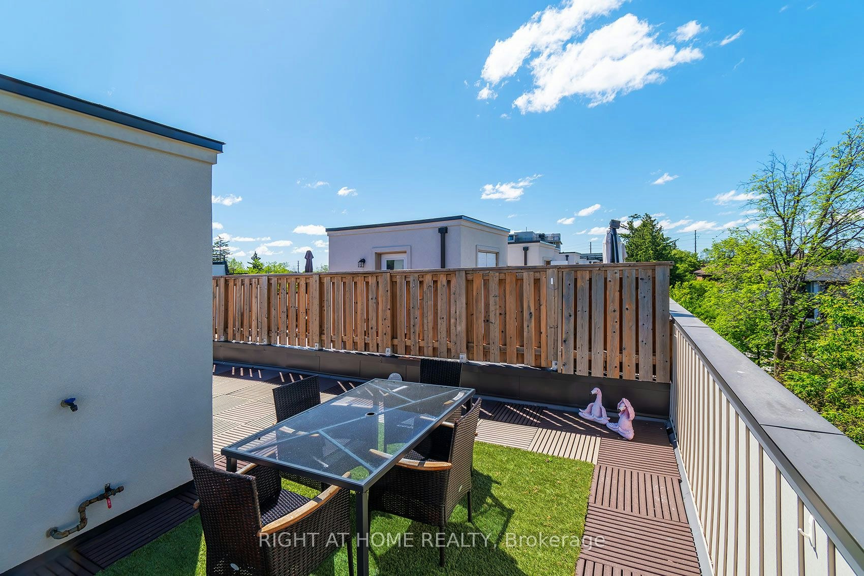 2 Queen Mary Court, Vaughan, ON, L4L 0H9 - 28
