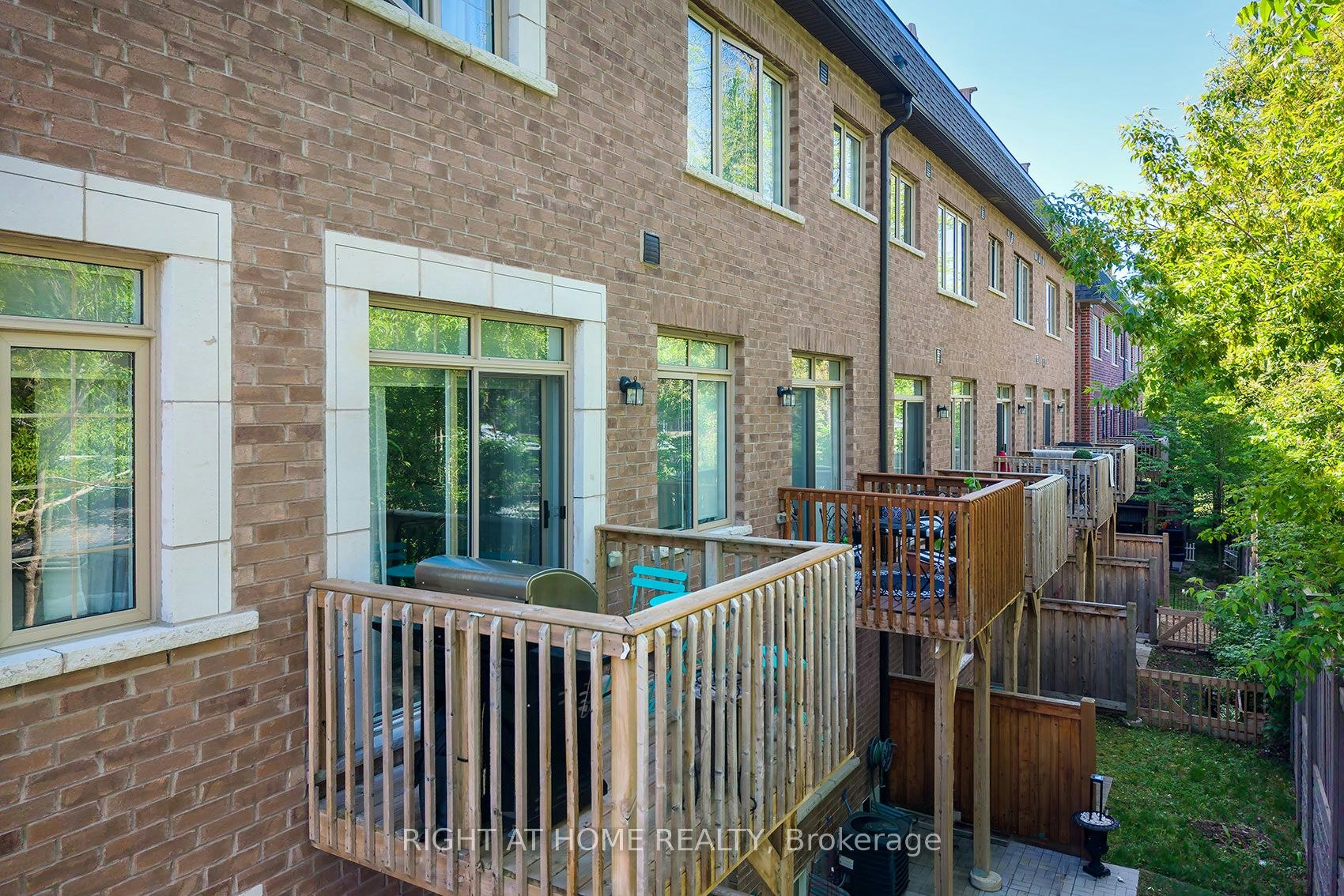 2 Queen Mary Court, Vaughan, ON, L4L 0H9 - 20